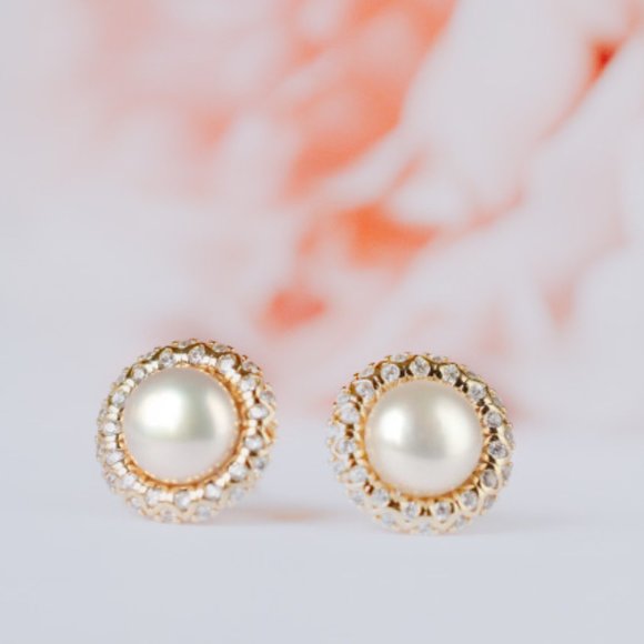 Gold Vermeil Real Cultured Freshwater Pearl Earrings Studs for her - Picture 3 of 4